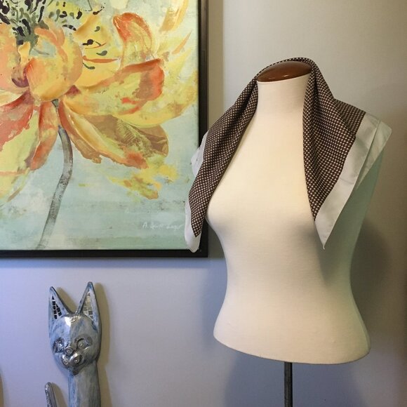 Vintage Glentex Ice and Espresso Puppytooth Square Handkerchief Scarf - Picture 4 of 13